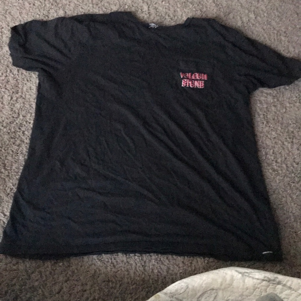 Black Volcom t-shirt